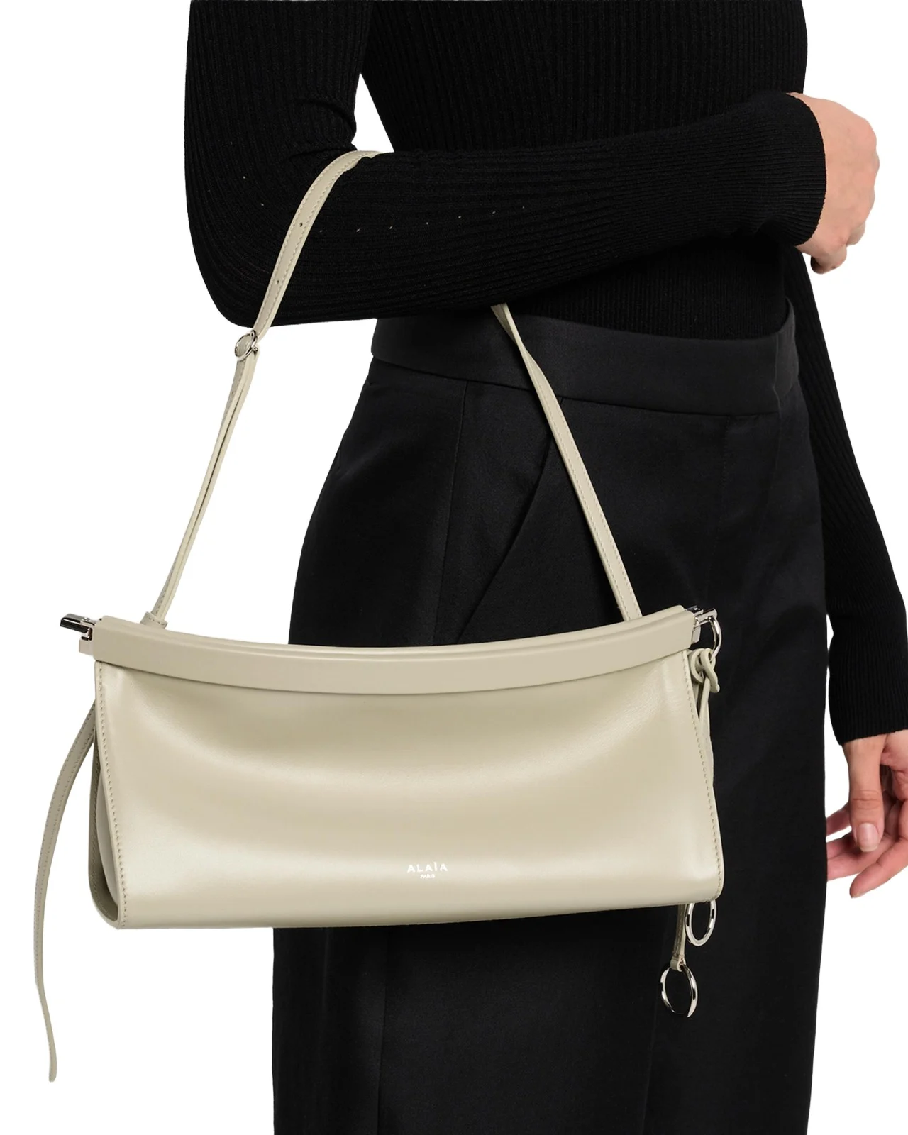 Le Click Medium Shoulder Bag in Glossy Leather Le Click Medium Shoulder Bag in Glossy Leather