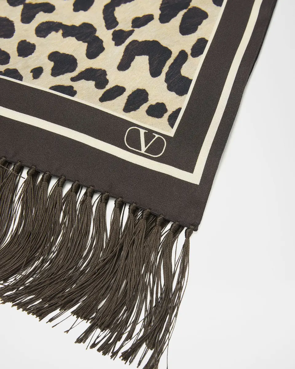 Valentino Garavani Animal Twill Fringe Scarf | Thumbnail 4