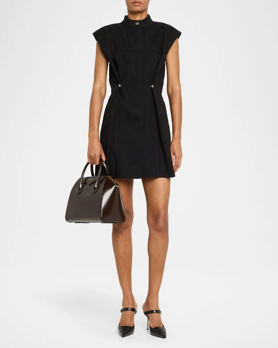 Givenchy Antigona Small Top-Handle Bag in Box Leather | Thumbnail 7 Givenchy Antigona Small Top-Handle Bag in Box Leather | Thumbnail 7