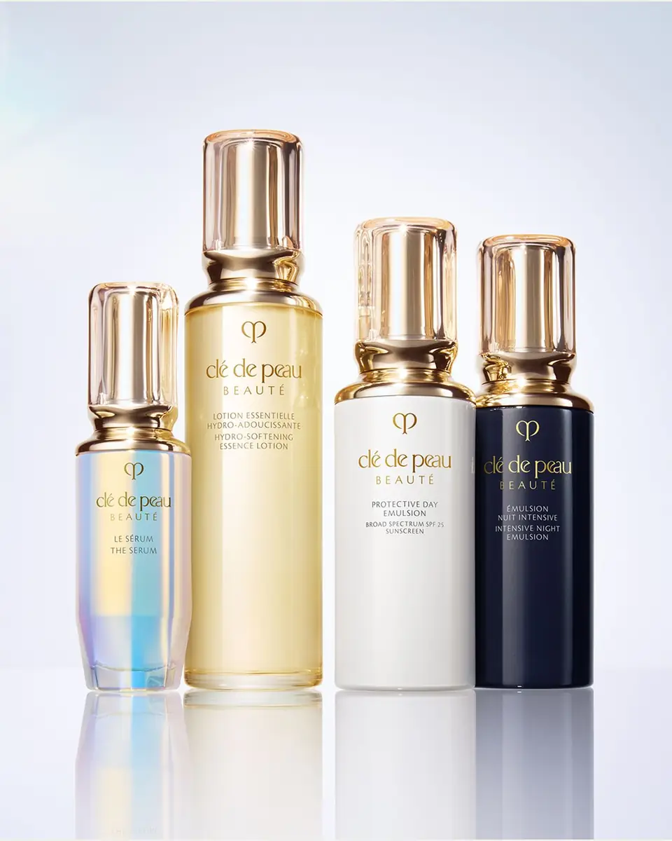 CLÉ DE PEAU BEAUTÉ Protective Day Emulsion Refill, 4.2 oz. | Thumbnail 3 CLÉ DE PEAU BEAUTÉ Protective Day Emulsion Refill, 4.2 oz. | Thumbnail 3