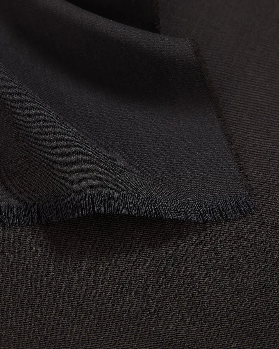 Toteme Logo Wool Scarf | Thumbnail 4