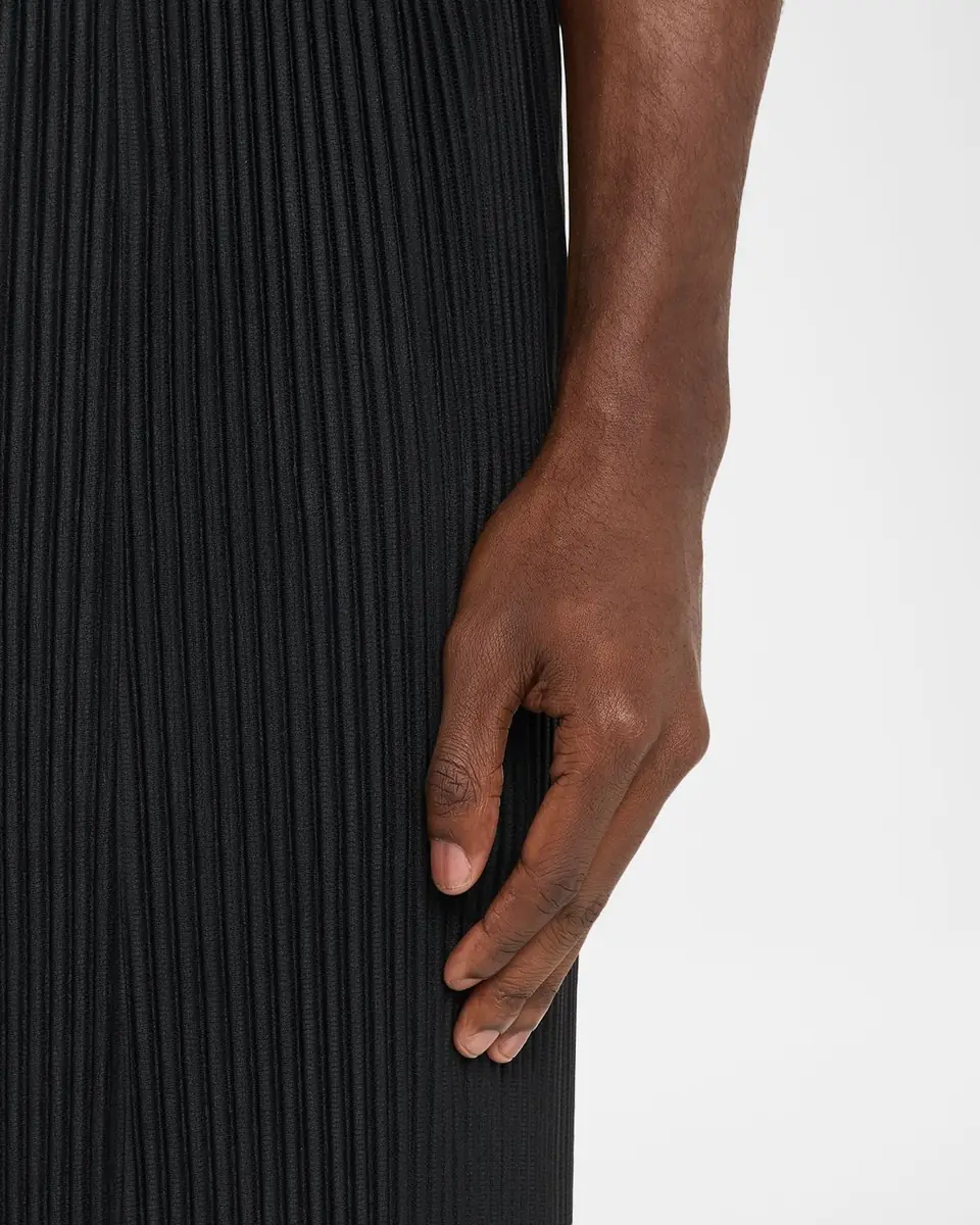 Homme Plissé Issey Miyake Men's Pleats Cropped Wide-Leg Trousers | Thumbnail 5 Homme Plissé Issey Miyake Men's Pleats Cropped Wide-Leg Trousers | Thumbnail 5
