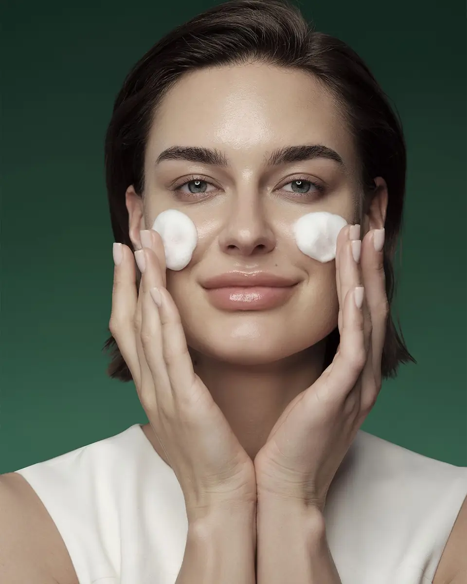 RéVive Renewal Deep Purifying Foaming Cleanser | Thumbnail 4 RéVive Renewal Deep Purifying Foaming Cleanser | Thumbnail 4