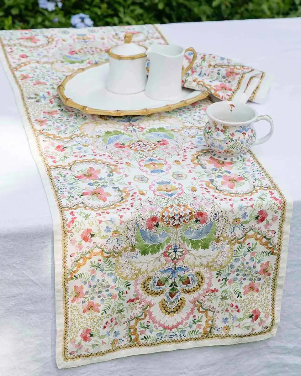 Juliska Sofia Table Runner, 18" x 90" | Thumbnail 3