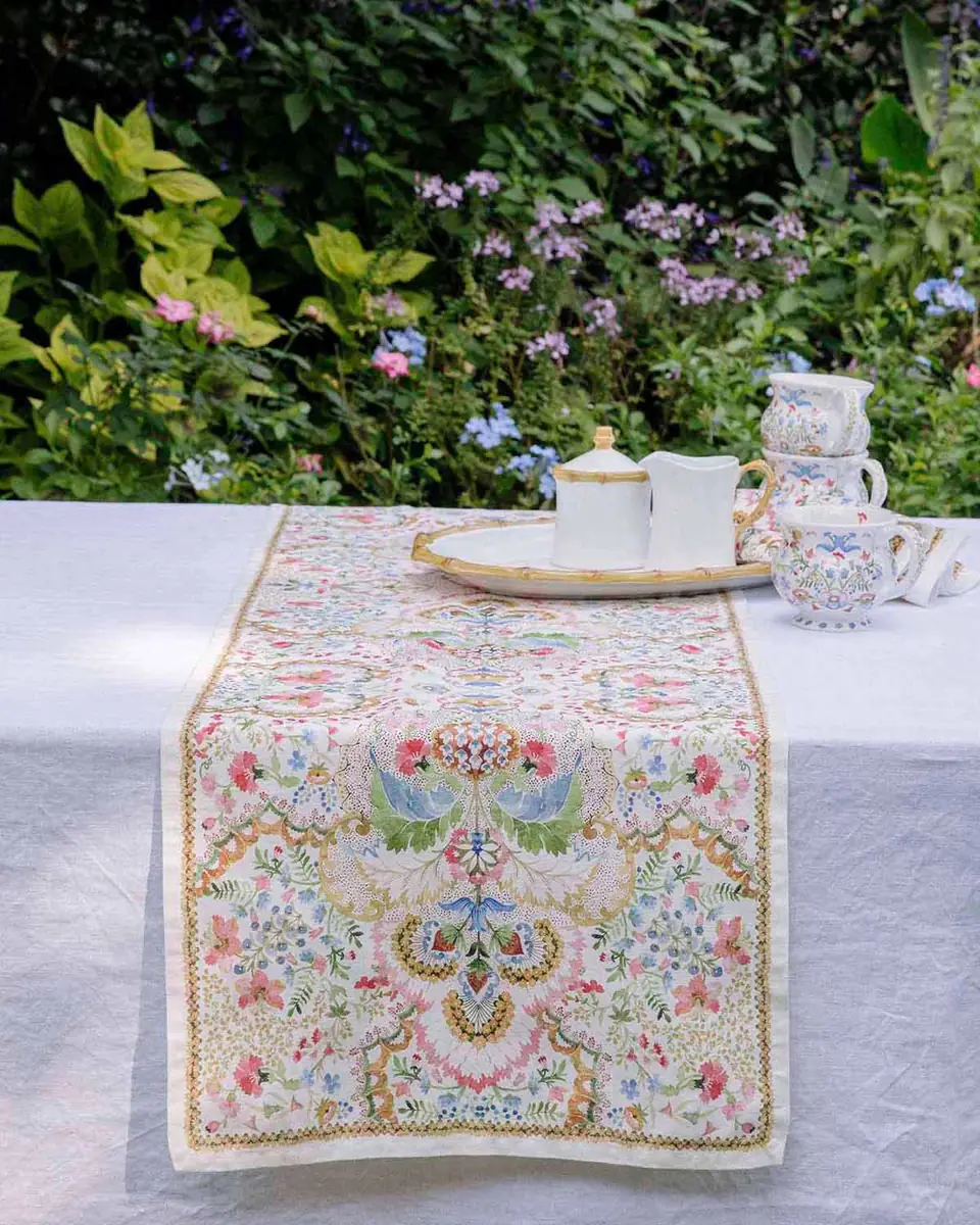 Juliska Sofia Table Runner, 18" x 90" | Thumbnail 4