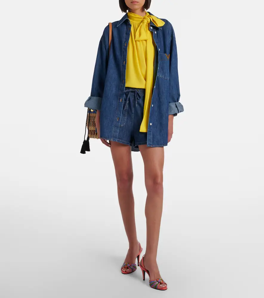Valentino Garavani VGold denim shorts | Thumbnail 5 Valentino Garavani VGold denim shorts | Thumbnail 5