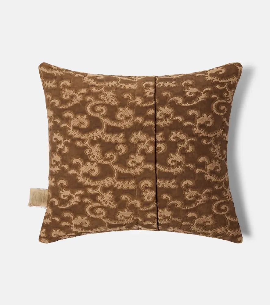 The House of Lyria Acuzio cushion | Thumbnail 4
