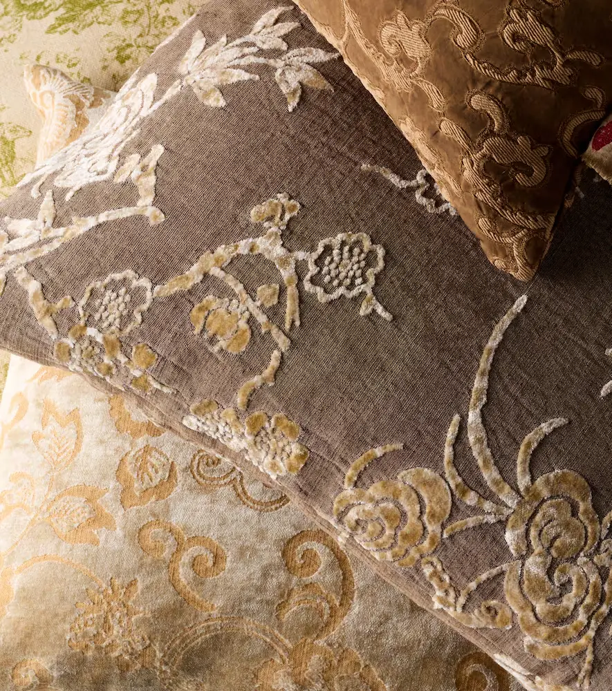 The House of Lyria Cotognastro cotton and linen-blend cushion | Thumbnail 3
