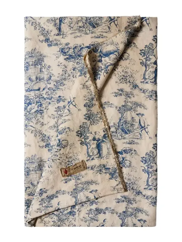 The House of Lyria Glafira floral linen tablecloth