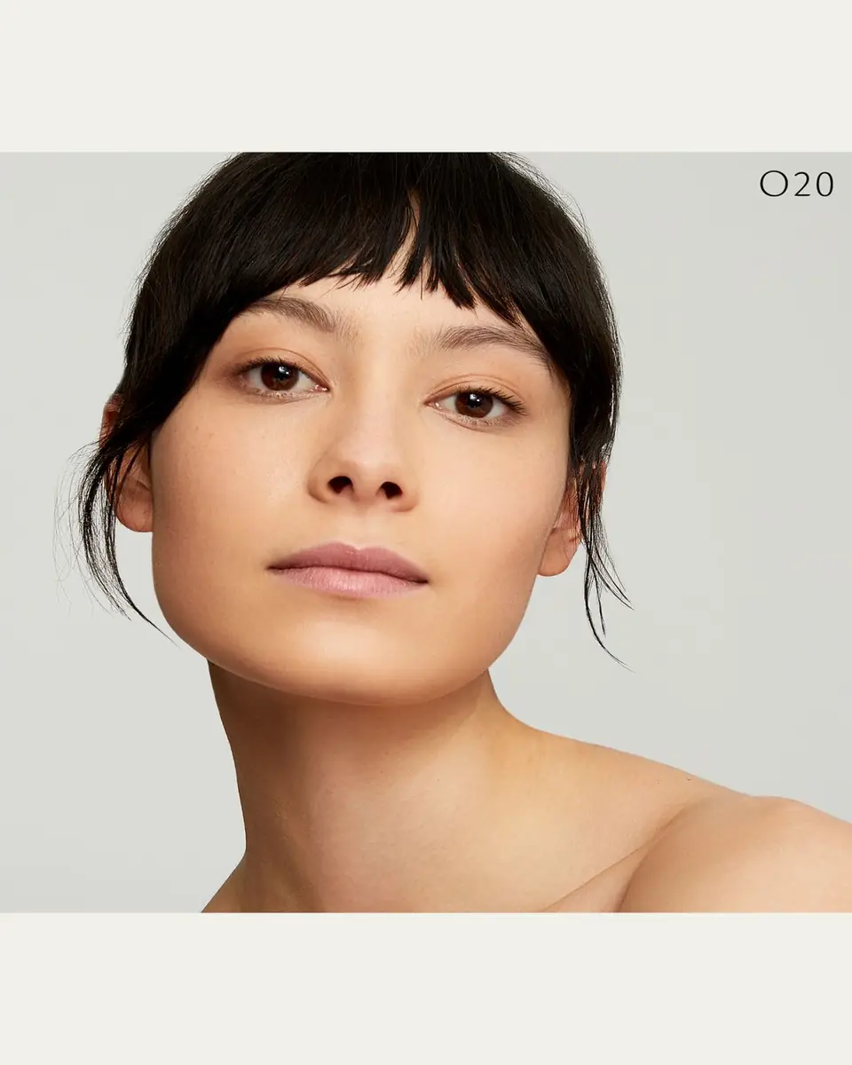 CLÉ DE PEAU BEAUTÉ Radiant Fluid Foundation Matte SPF 20, 1.1 oz. | Thumbnail 4 CLÉ DE PEAU BEAUTÉ Radiant Fluid Foundation Matte SPF 20, 1.1 oz. | Thumbnail 4