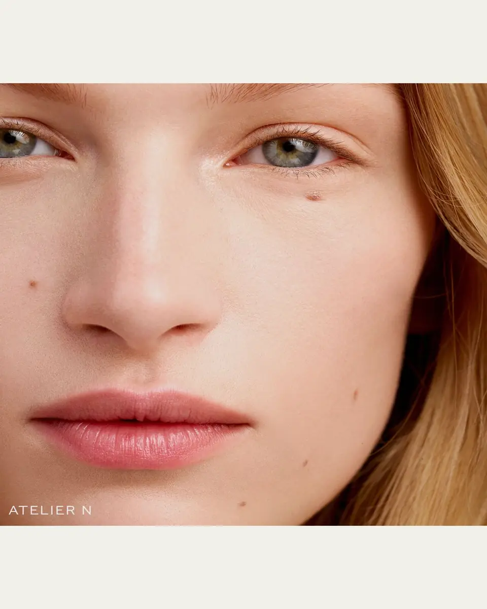 Westman Atelier Vital Skin Foundation Stick | Thumbnail 3