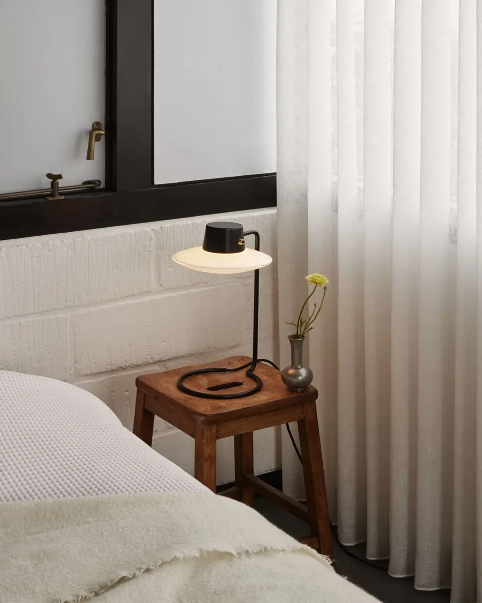 Louis Poulsen AJ Oxford Table Lamp, 16" | Thumbnail 2