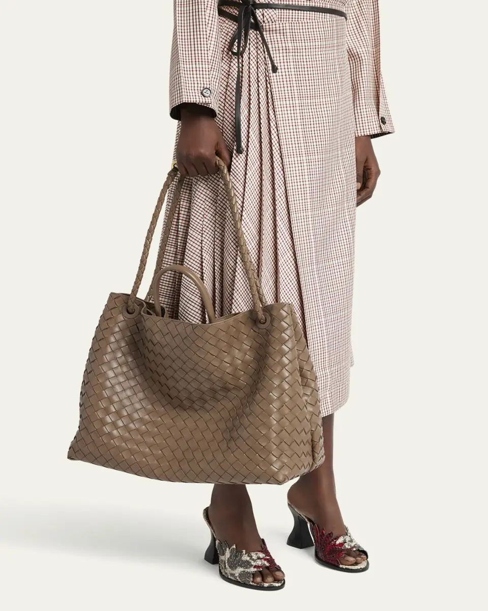 Bottega Veneta Andiamo Large Leather Tote Bag | Thumbnail 10 Bottega Veneta Andiamo Large Leather Tote Bag | Thumbnail 10