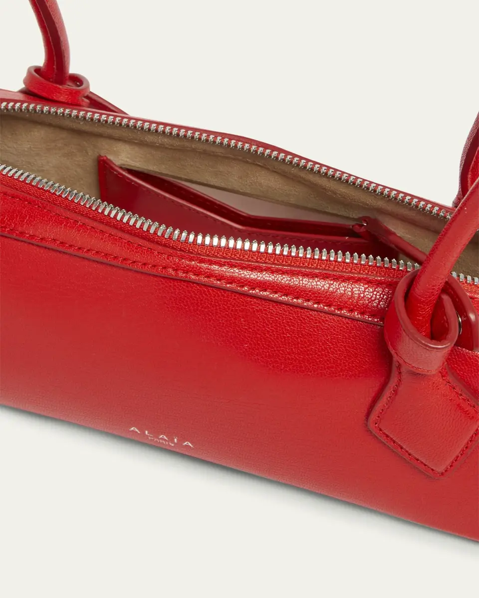 Alaïa Le Teckel Small Shoulder Bag in Leather | Thumbnail 7 Alaïa Le Teckel Small Shoulder Bag in Leather | Thumbnail 7