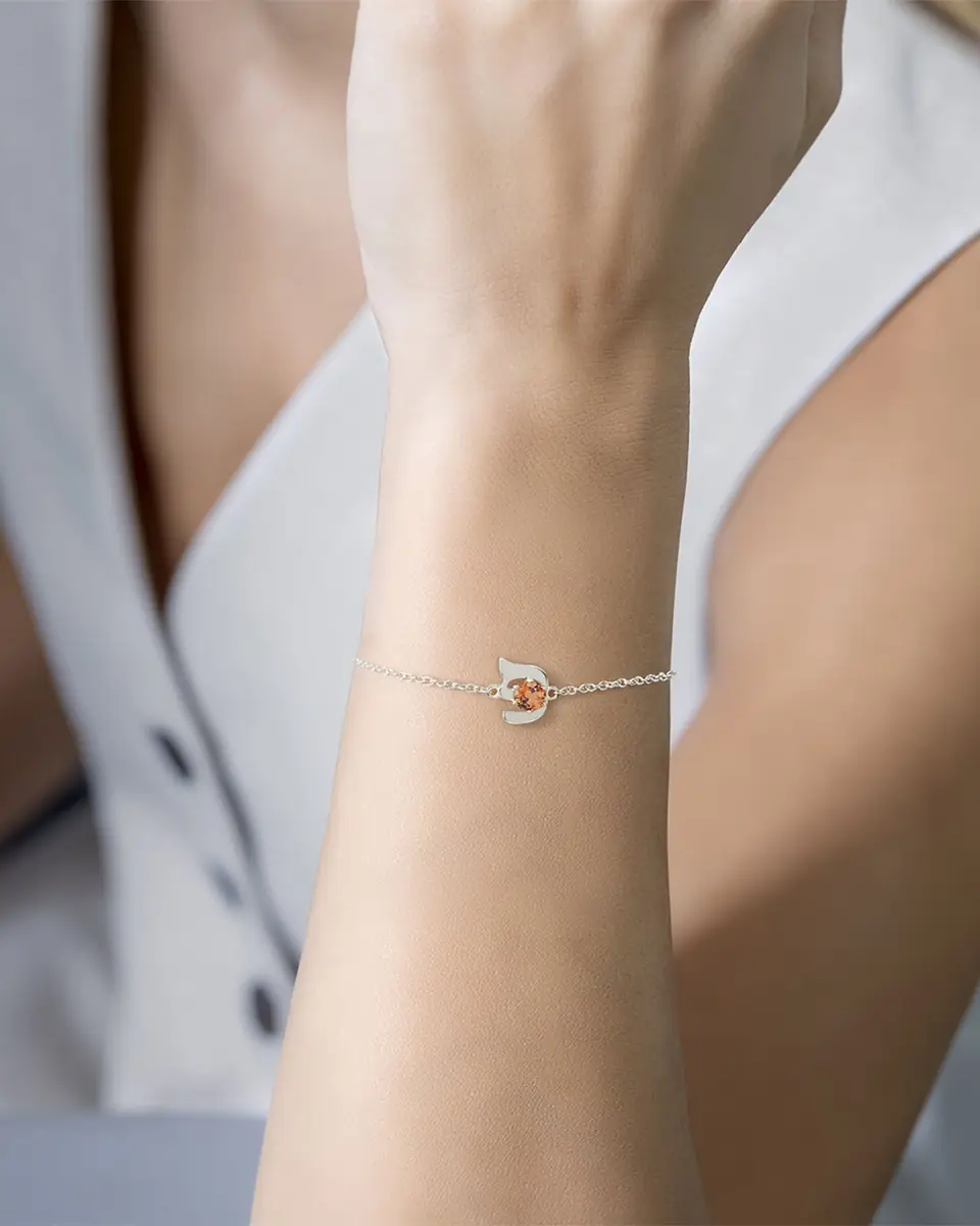 Procaccia Jewelry 18K Gold Hebrew PEH Initial Bracelet | Thumbnail 2