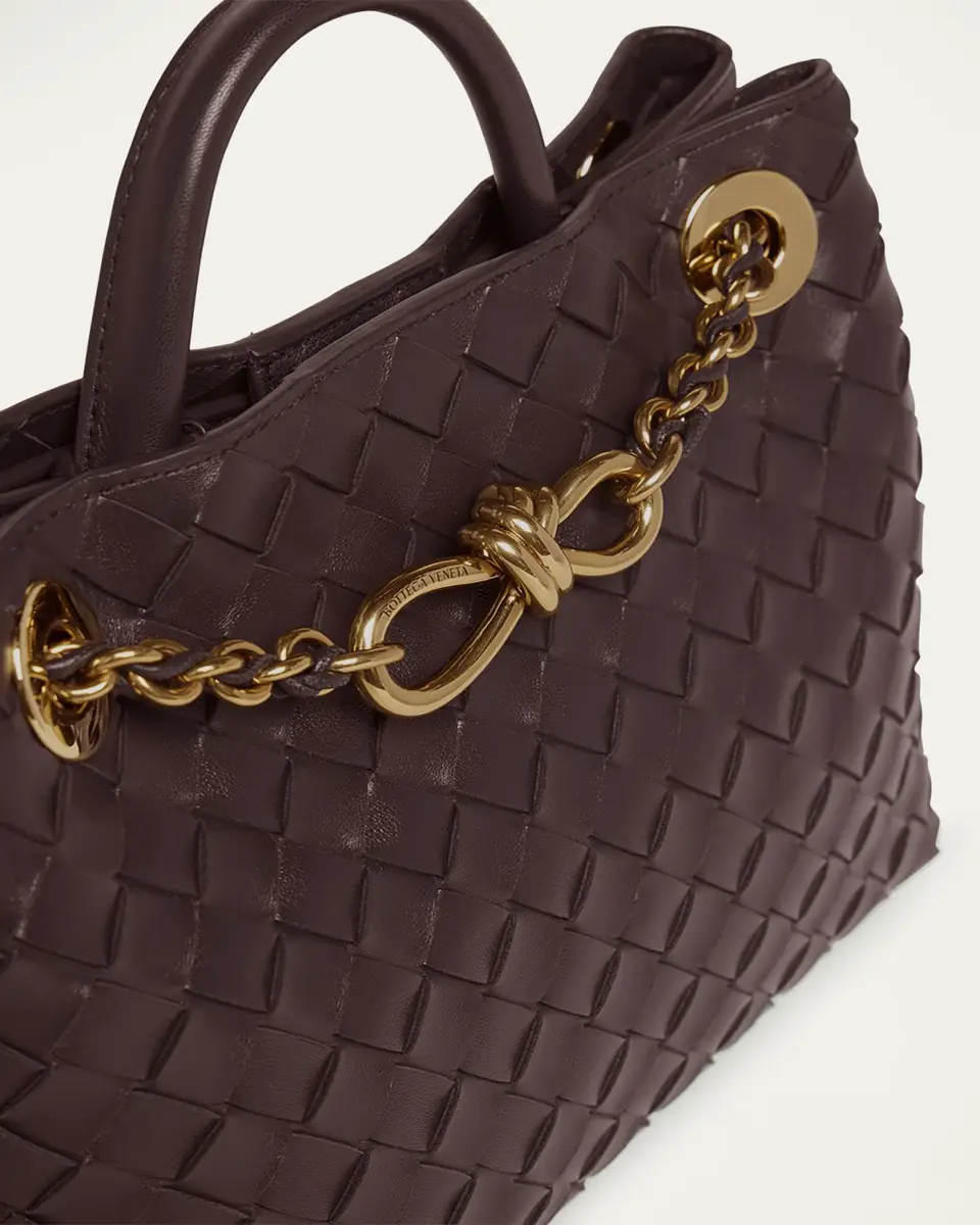 Bottega Veneta Small Andiamo Shoulder Bag with Chain Strap | Thumbnail 9 Bottega Veneta Small Andiamo Shoulder Bag with Chain Strap | Thumbnail 9
