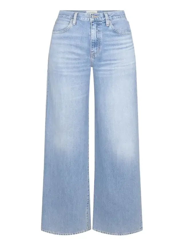 The Off Duty Stroll Jeans The Off Duty Stroll Jeans