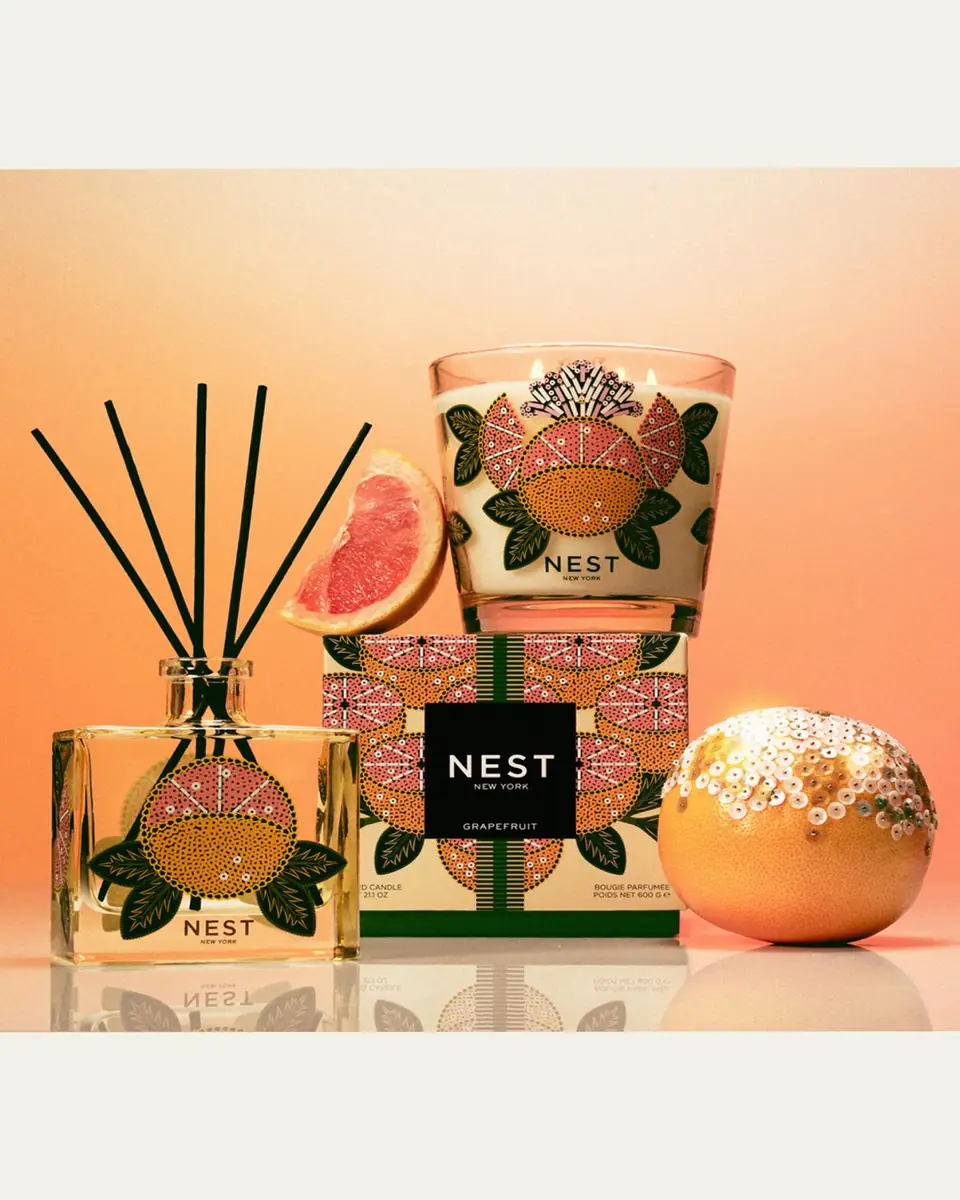 NEST New York Limited-Edition Grapefruit Luxury Candle, 47 oz. | Thumbnail 4 NEST New York Limited-Edition Grapefruit Luxury Candle, 47 oz. | Thumbnail 4