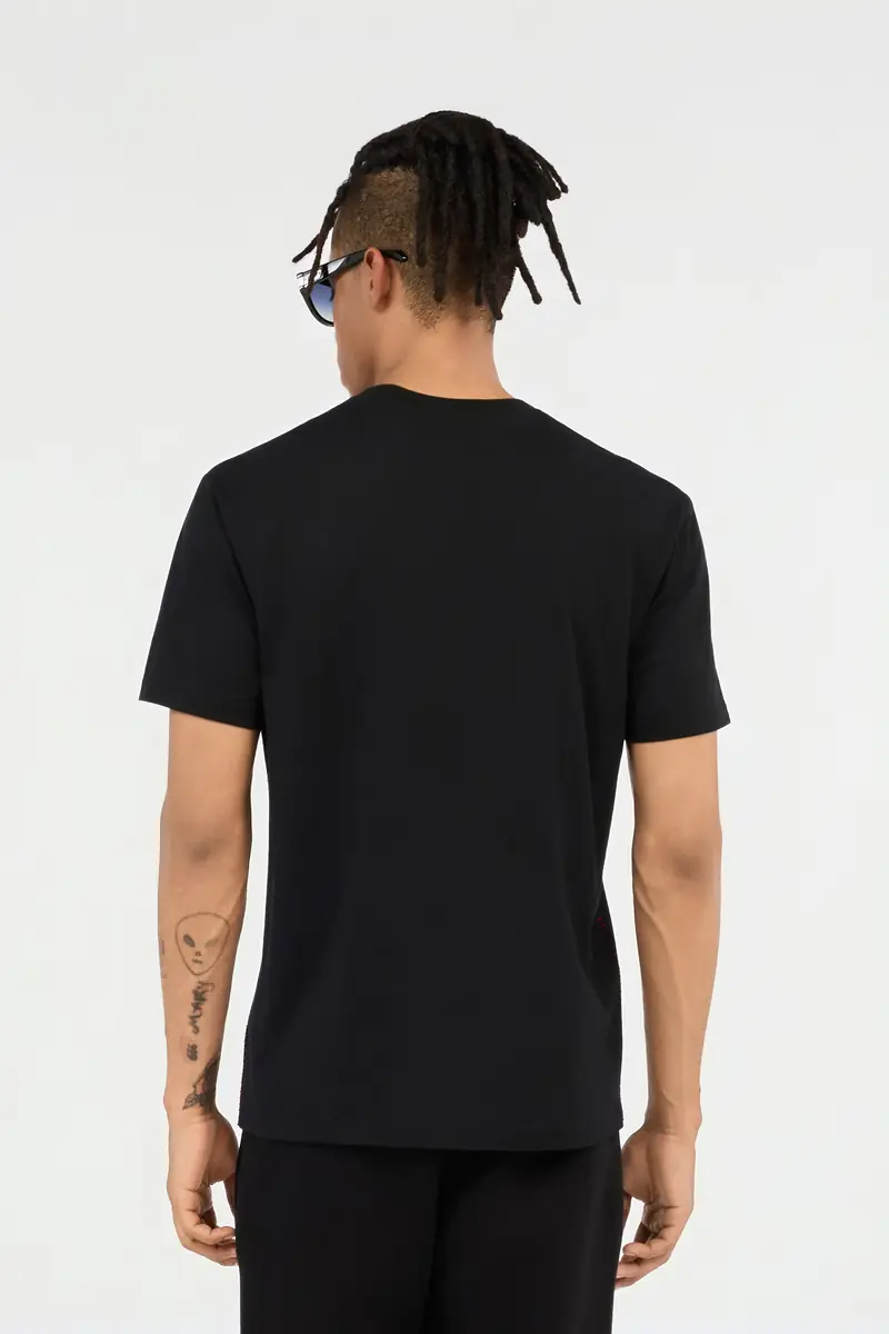 Roberto Cavalli Black T-Shirt With Just Cavalli Logo | Thumbnail 3 Roberto Cavalli Black T-Shirt With Just Cavalli Logo | Thumbnail 3