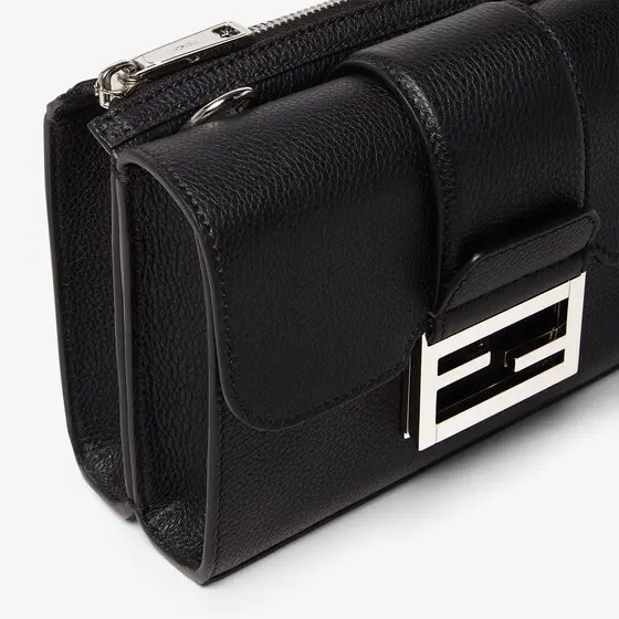 Fendi Baguette® Double Bag, made of black full-grain leather | Thumbnail 7 Fendi Baguette® Double Bag, made of black full-grain leather | Thumbnail 7