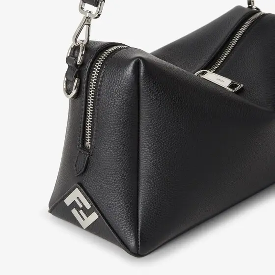 Fendi Lui Medium Leather Bag | Thumbnail 7