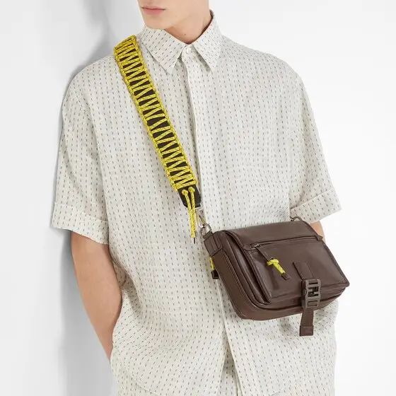 Fendi Flux Messenger bag made of chocolate brown, smooth | Thumbnail 2 Fendi Flux Messenger bag made of chocolate brown, smooth | Thumbnail 2