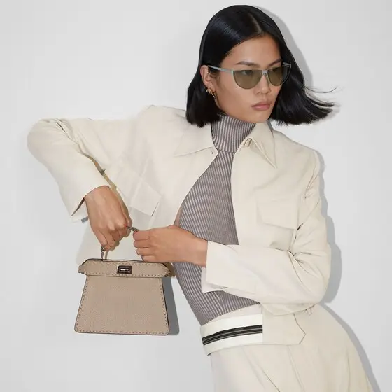 Fendi Peekaboo ISeeU Petite Selleria Bag with 306 Hand-Sewn Topstitches | Thumbnail 6 Fendi Peekaboo ISeeU Petite Selleria Bag with 306 Hand-Sewn Topstitches | Thumbnail 6