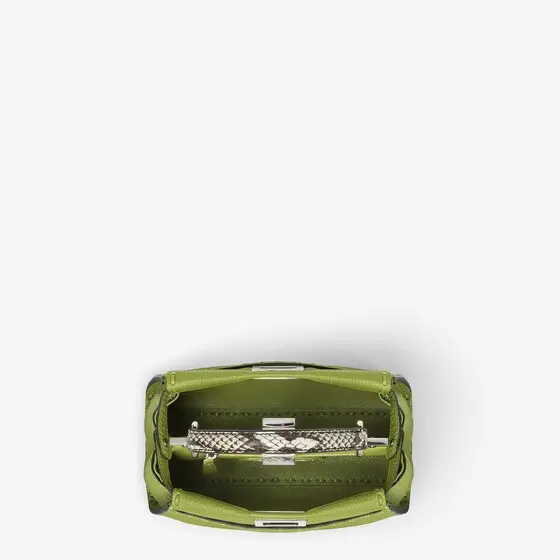 Fendi Small, iconic Peekaboo bag made with 220 hand-sewn, macro | Thumbnail 4 Fendi Small, iconic Peekaboo bag made with 220 hand-sewn, macro | Thumbnail 4