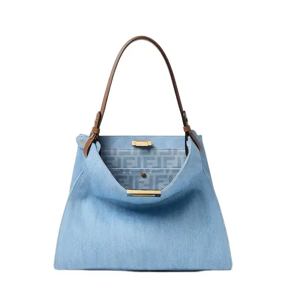 Fendi Medium Way bag, presented at the Spring Summer 2026 | Image 1 Fendi Medium Way bag, presented at the Spring Summer 2026 | Image 1
