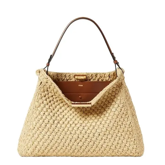 Fendi Large Way bag, presented at the Spring Summer 2026 | Image 1 Fendi Large Way bag, presented at the Spring Summer 2026 | Image 1