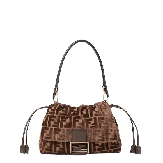 Fendi Mamma Baguette Medium | Image 1 Fendi Mamma Baguette Medium | Image 1
