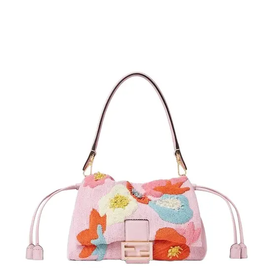 Fendi Mamma Baguette Medium | Image 1 Fendi Mamma Baguette Medium | Image 1