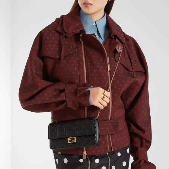 Fendi Tube Wallet On Chain | Thumbnail 2