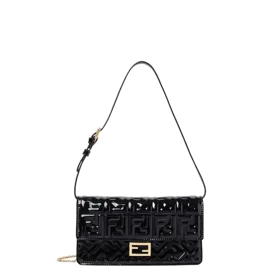 Fendi Wallet On Chain Baguette | Image 1 Fendi Wallet On Chain Baguette | Image 1