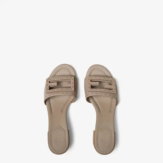 Fendi Tube Leather Medium-Heeled Slides | Thumbnail 4 Fendi Tube Leather Medium-Heeled Slides | Thumbnail 4