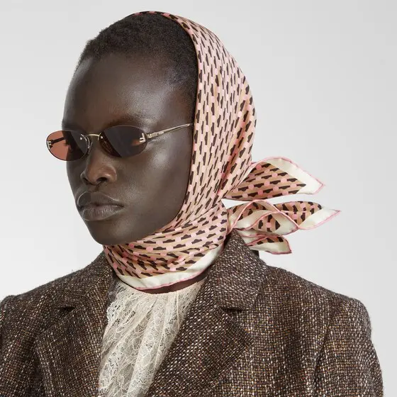 Fendi Oval First Crystal glasses with a gold-coloured | Thumbnail 4 Fendi Oval First Crystal glasses with a gold-coloured | Thumbnail 4