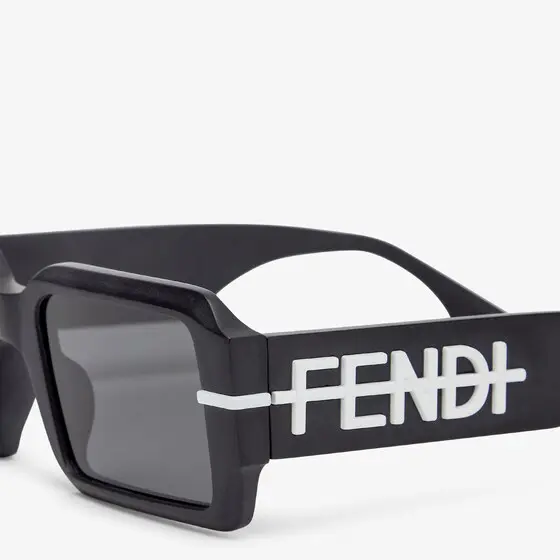 Fendi Rectangular sunglasses in black acetate | Thumbnail 3 Fendi Rectangular sunglasses in black acetate | Thumbnail 3