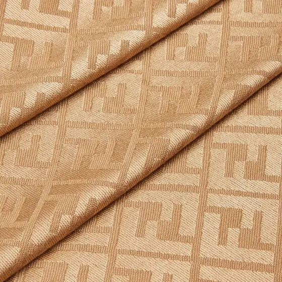 Fendi The iconic shawl is made of an organic silk and wool | Thumbnail 2