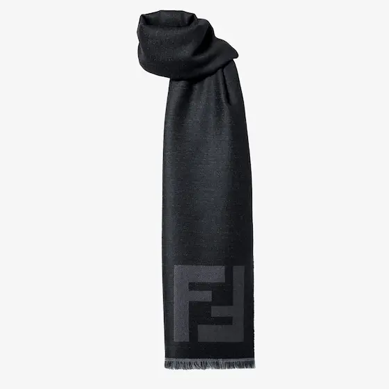 Fendi Rectangular scarf with fringed motif on the short sides | Thumbnail 2