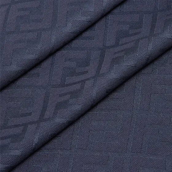 Fendi The iconic shawl is made of an organic silk and wool | Thumbnail 2 Fendi The iconic shawl is made of an organic silk and wool | Thumbnail 2