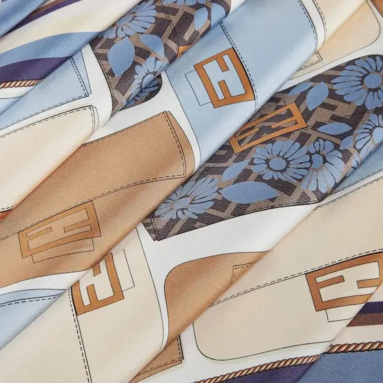 Fendi Square foulard made of silk twill | Thumbnail 2