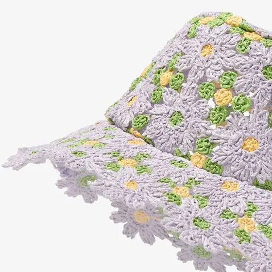 Fendi Bucket hat made of lilac raffia in a floral crochet | Thumbnail 2 Fendi Bucket hat made of lilac raffia in a floral crochet | Thumbnail 2
