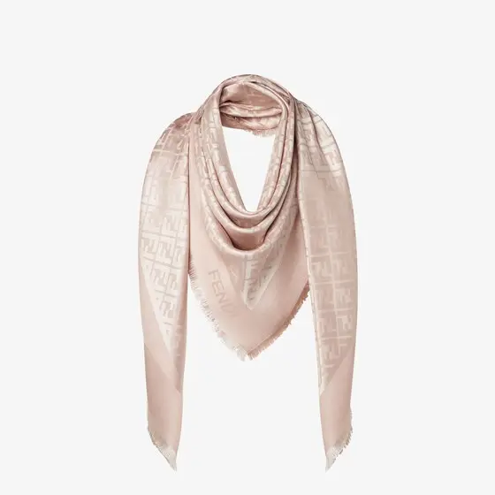 Fendi The iconic shawl is made of a pink wool and organic | Thumbnail 3 Fendi The iconic shawl is made of a pink wool and organic | Thumbnail 3