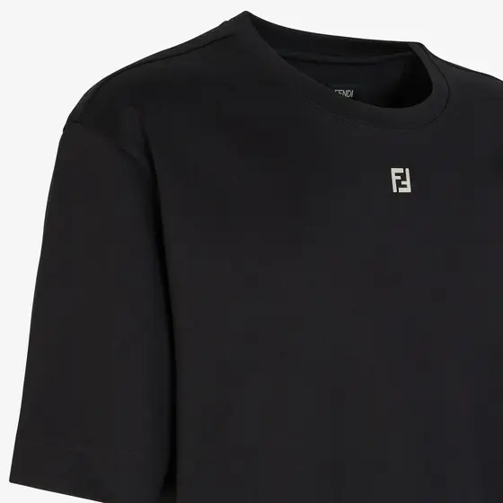 Fendi Short-sleeved, crew-neck, oversized T-shirt | Thumbnail 3 Fendi Short-sleeved, crew-neck, oversized T-shirt | Thumbnail 3