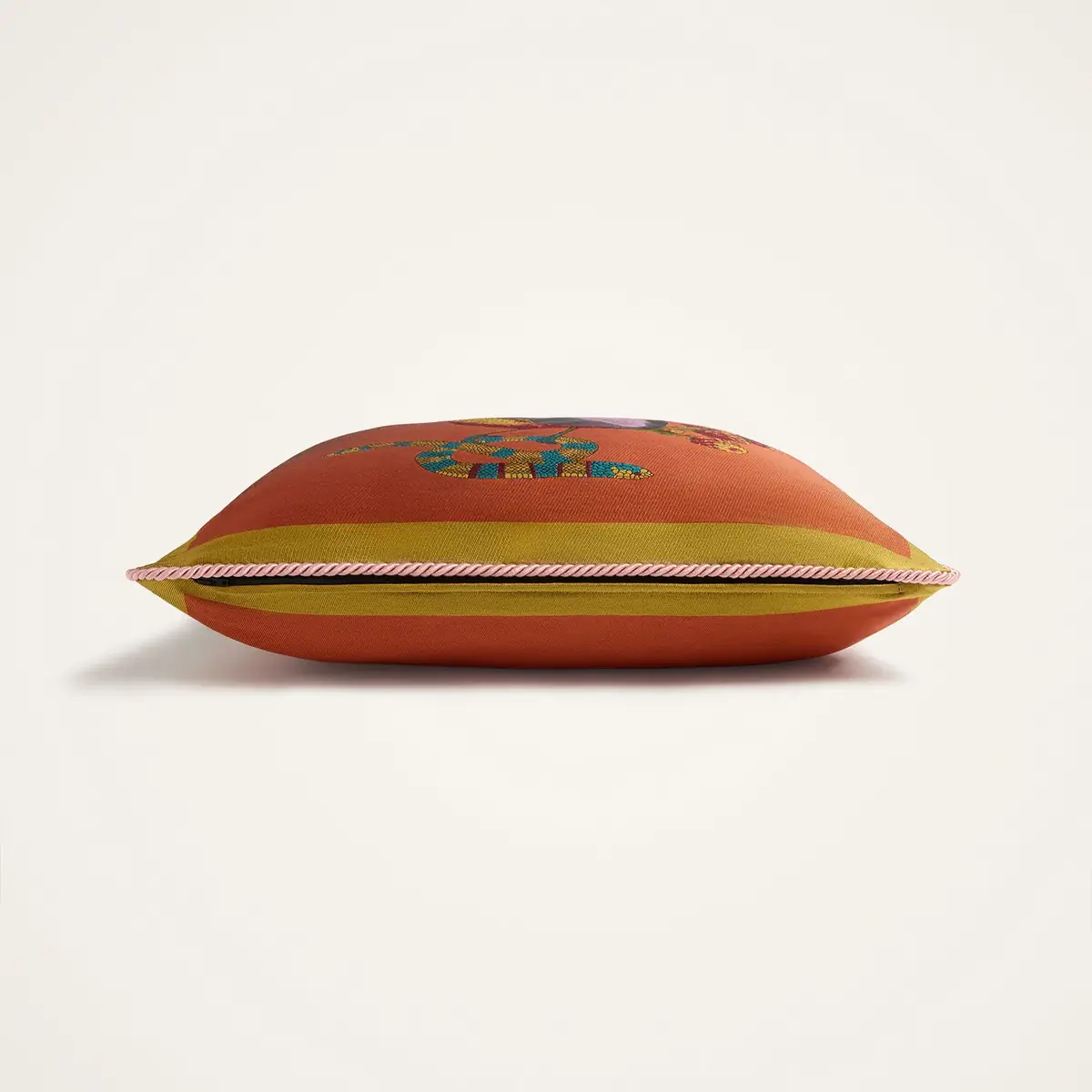 La DoubleJ Cushion | Thumbnail 3 La DoubleJ Cushion | Thumbnail 3