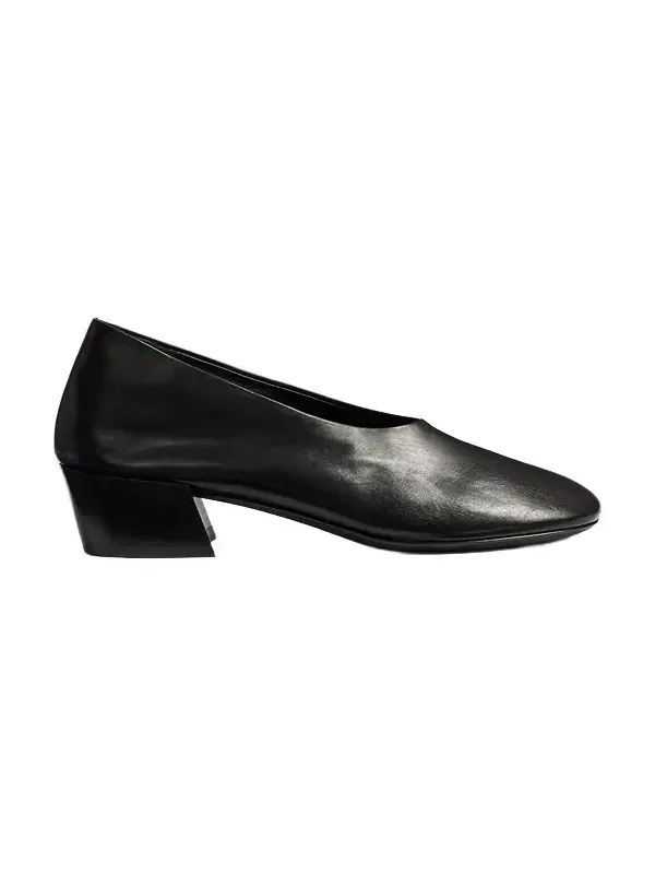 Marcy Pump In Black