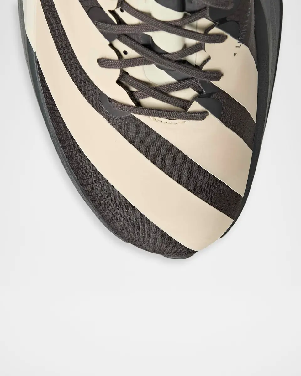 Y-3 Men's Adios Pro 4 Sneakers | Thumbnail 5 Y-3 Men's Adios Pro 4 Sneakers | Thumbnail 5
