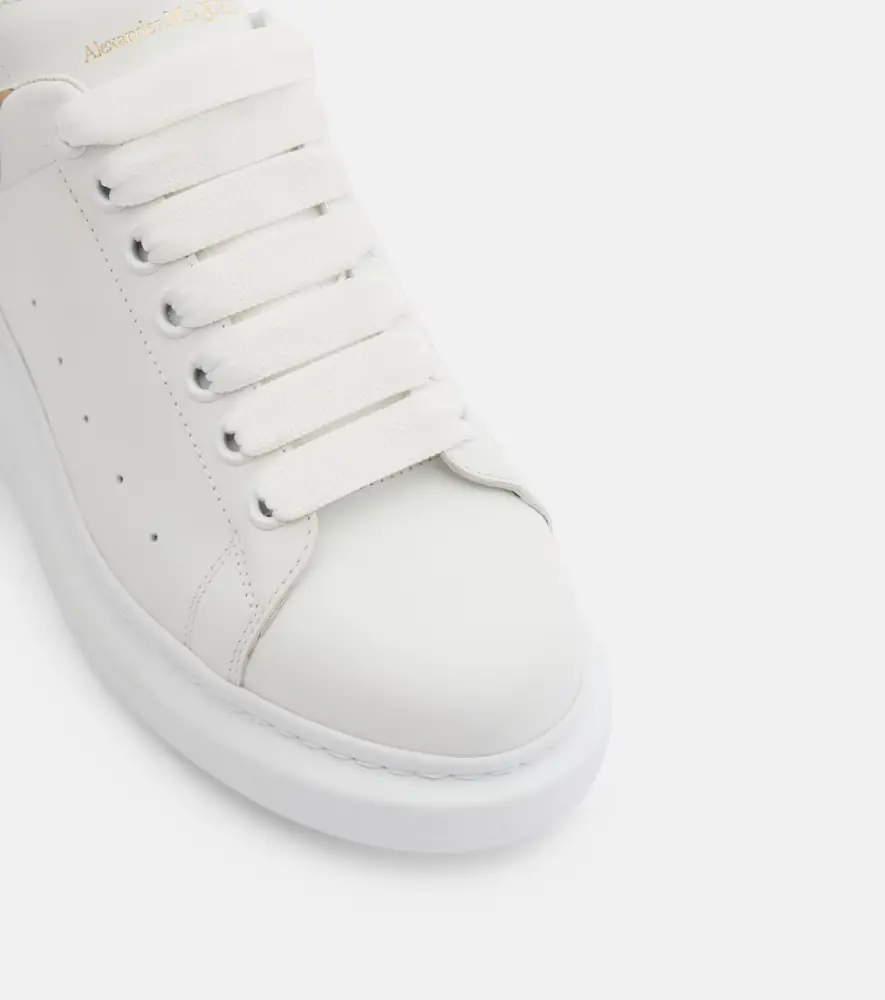 Alexander McQueen Oversized leather sneakers | Thumbnail 5 Alexander McQueen Oversized leather sneakers | Thumbnail 5