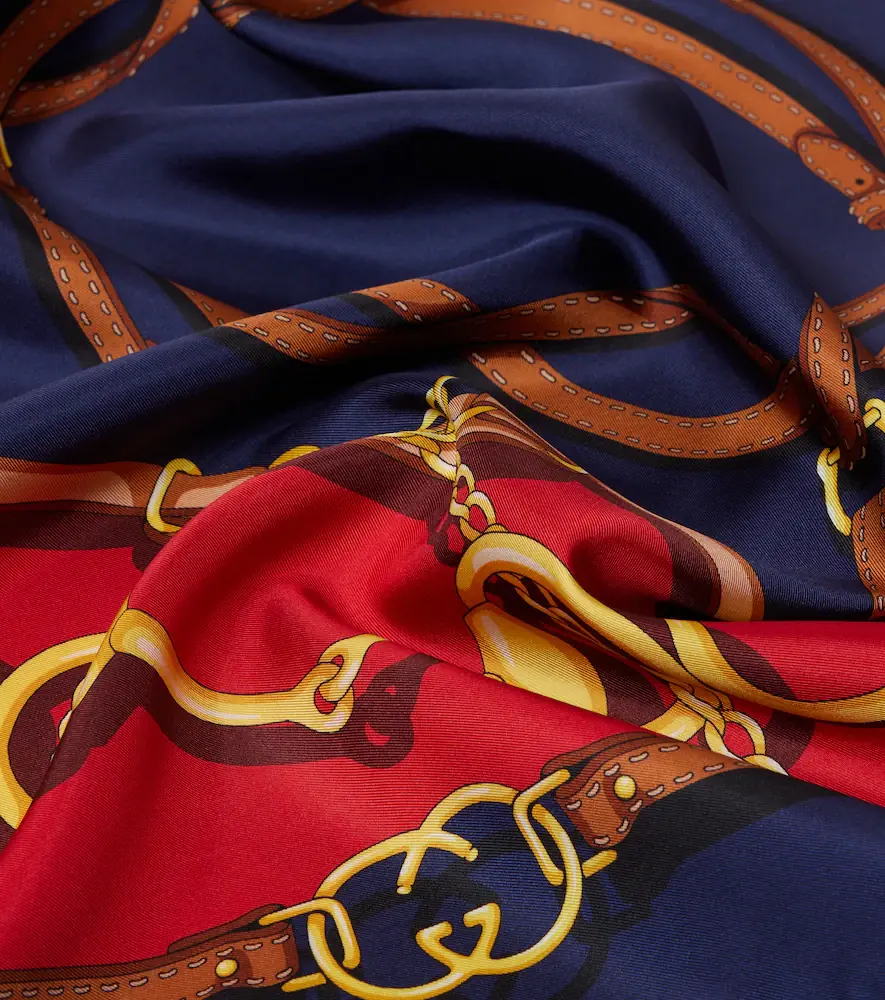 Gucci Printed reversible silk twill scarf | Thumbnail 3