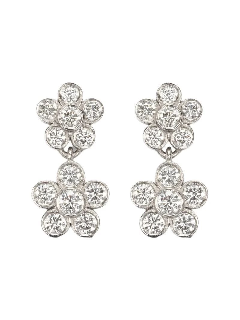 Blossom Daisy Duo 18kt white gold earrings with diamonds Blossom Daisy Duo 18kt white gold earrings with diamonds